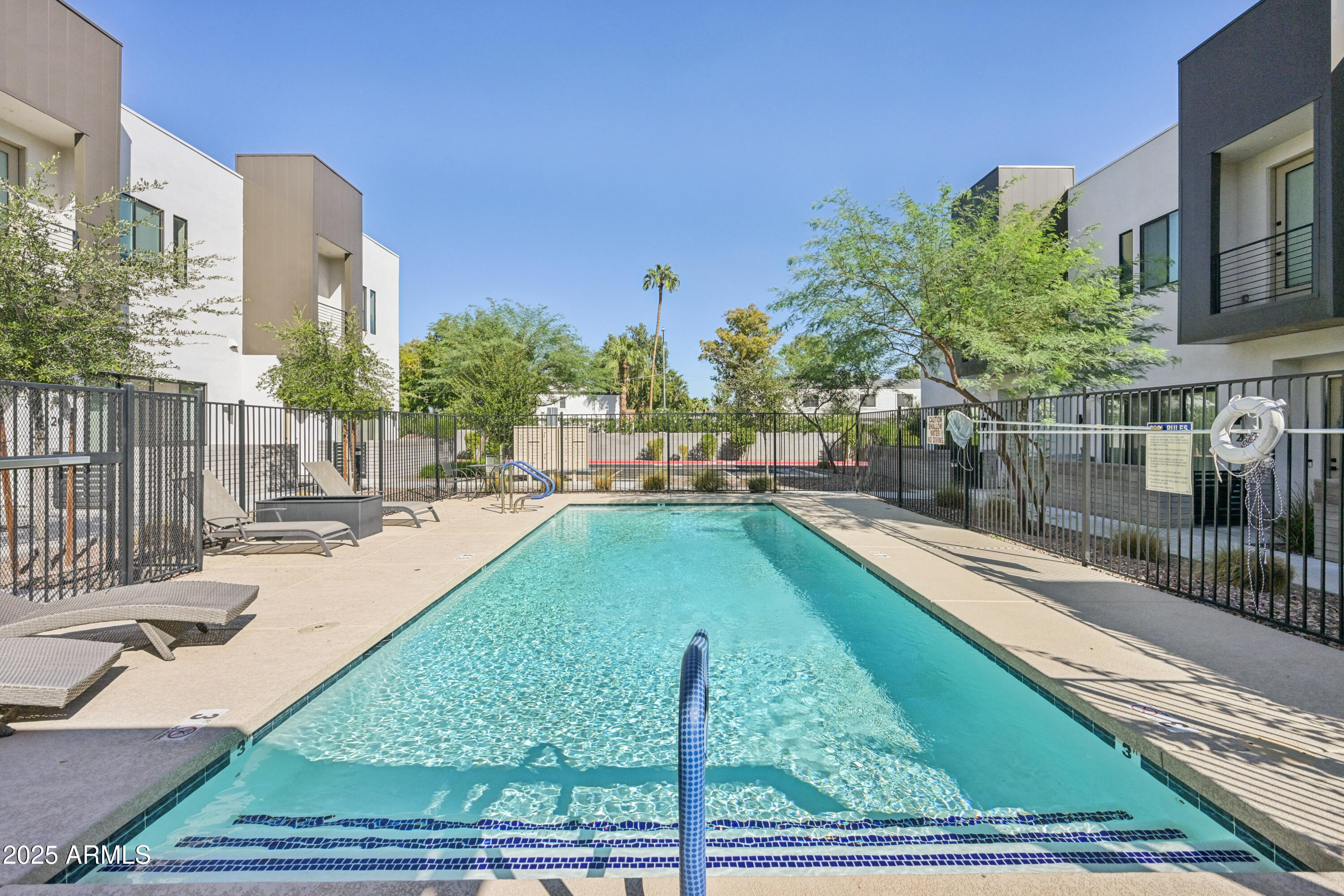 5151 North 13th Place, Unit 19 Phoenix, AZ 85014 - Photo 37 of 39 Community Pool