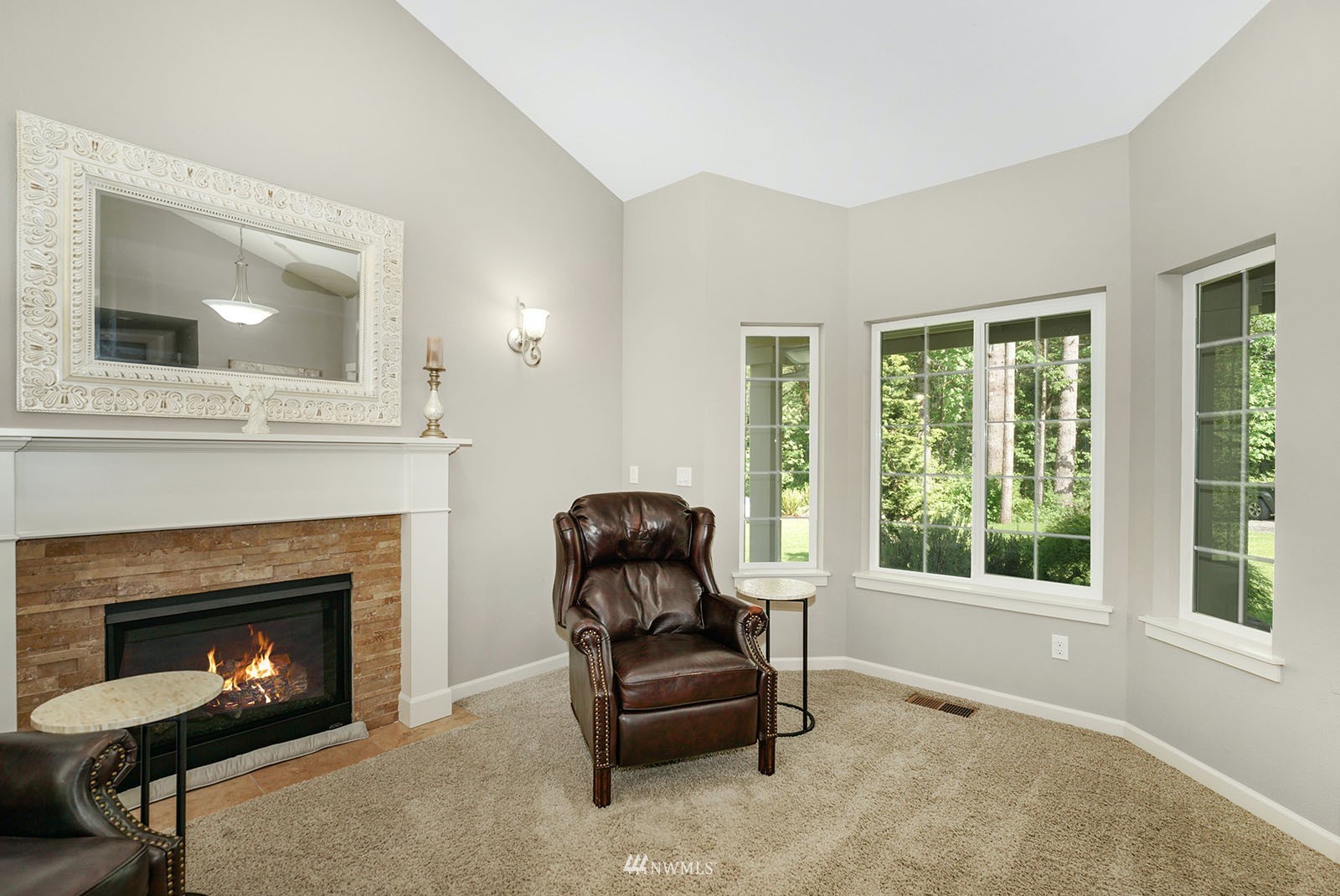 13090 Wallace Road Southeast Olalla, WA 98359 - Photo 4 of 30 Gallery Image 4