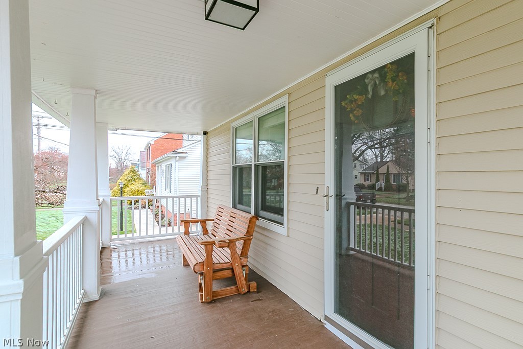 1383 Churchill Road Lyndhurst, OH 44124 - Photo 3 of 41 Front Porch