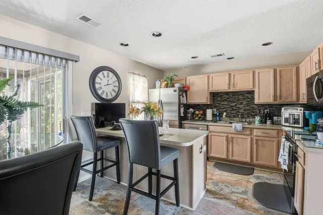 $274,999 | 701 Pine Bluff Drive, Summerville, SC 29483