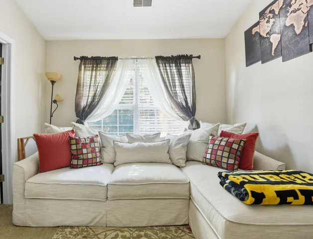 $274,999 | 701 Pine Bluff Drive, Summerville, SC 29483