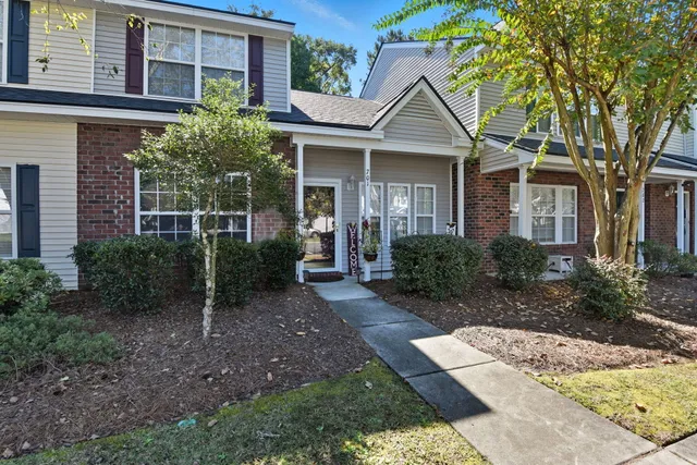 $274,999 | 701 Pine Bluff Drive, Summerville, SC 29483