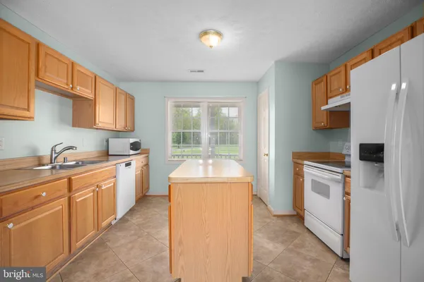 $939,900 | 14671 Deepwood Lane, Nokesville, VA 20181