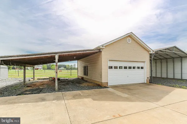 $939,900 | 14671 Deepwood Lane, Nokesville, VA 20181