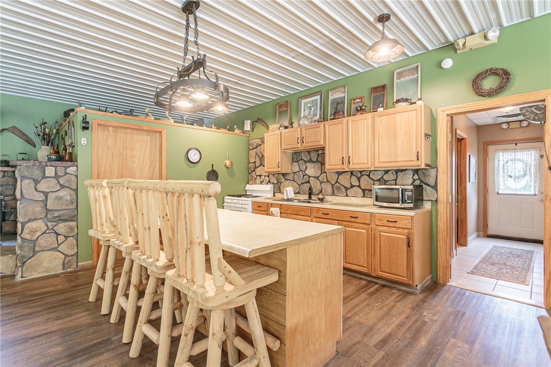 1354 Phelps Road Potter, NY 14507 - Photo 6 of 33