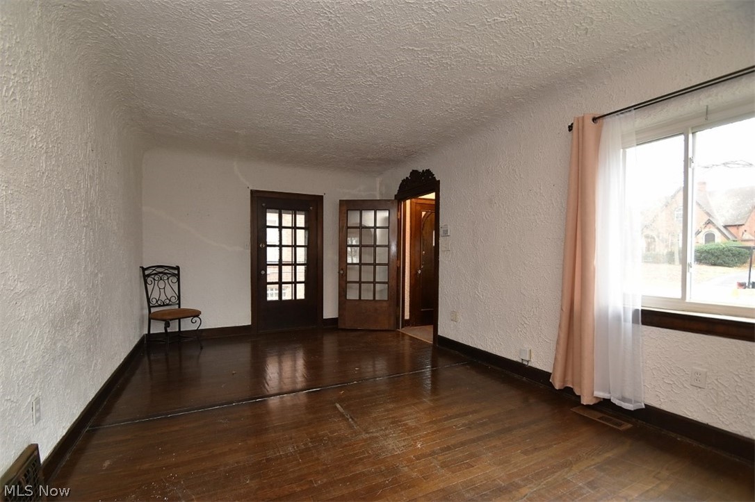 3533 Boynton Road Cleveland Heights, OH 44121 - Photo 7 of 28