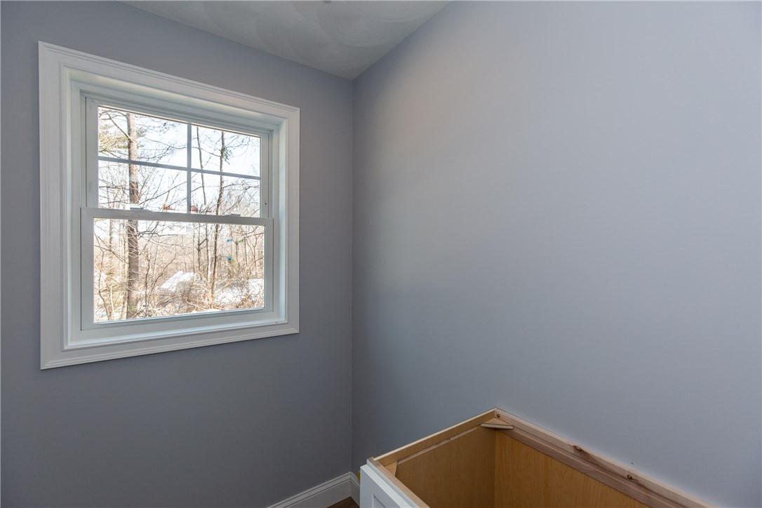 39 Beach Road Cumberland, RI 02864 - Photo 13 of 39