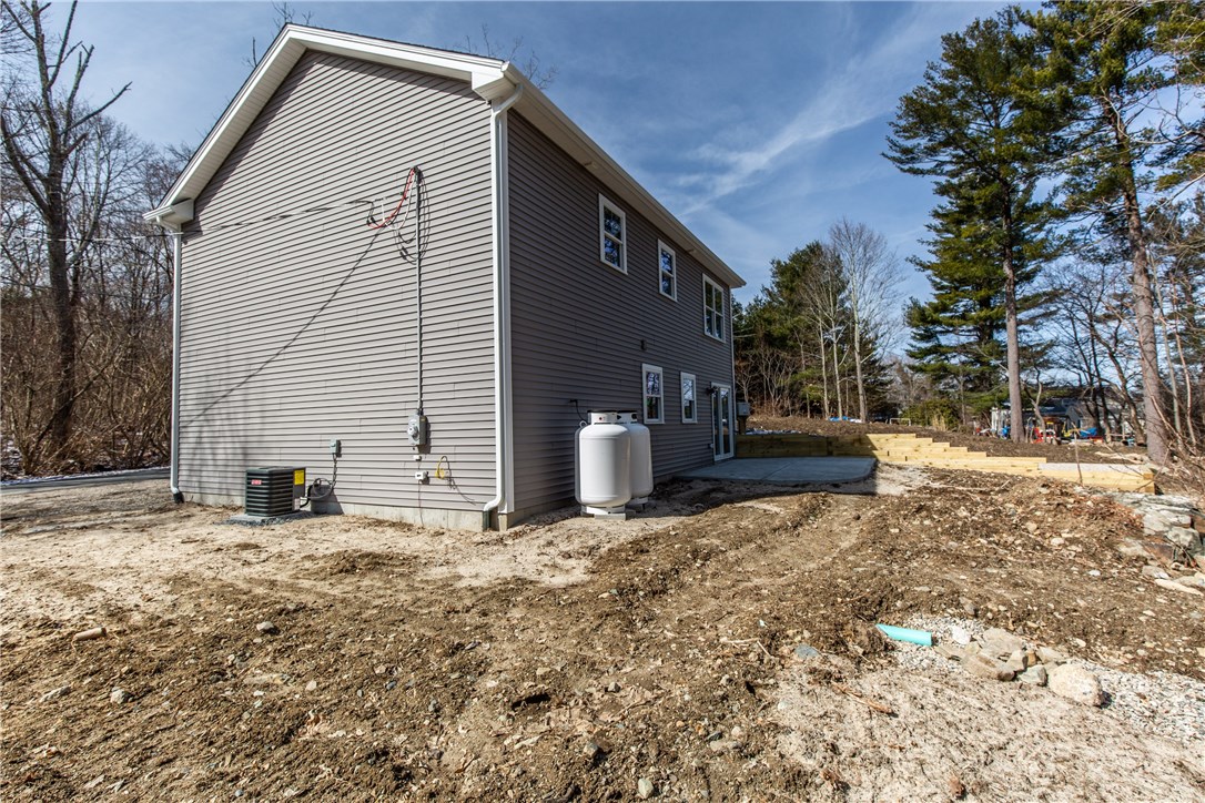 39 Beach Road Cumberland, RI 02864 - Photo 31 of 39