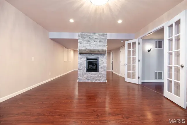 $445,000 | 34 Logan Crossing Circle, O'Fallon, MO 63366