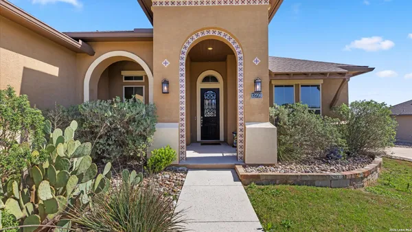 $2,750 | 12706 Bluff Spurs Trail, Helotes, TX 78023