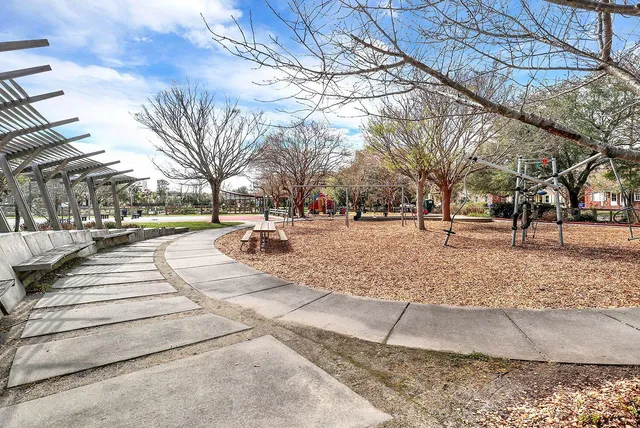 $2,400,000 | 208 Gordon Street, Charleston, SC 29403