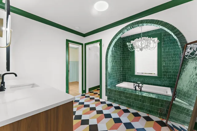 $2,400,000 | 208 Gordon Street, Charleston, SC 29403