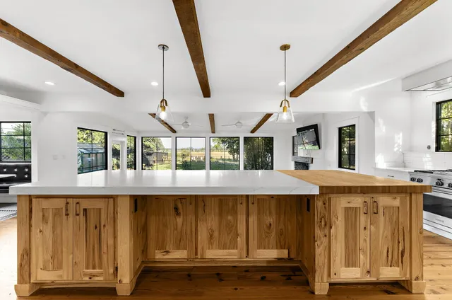 $2,400,000 | 208 Gordon Street, Charleston, SC 29403