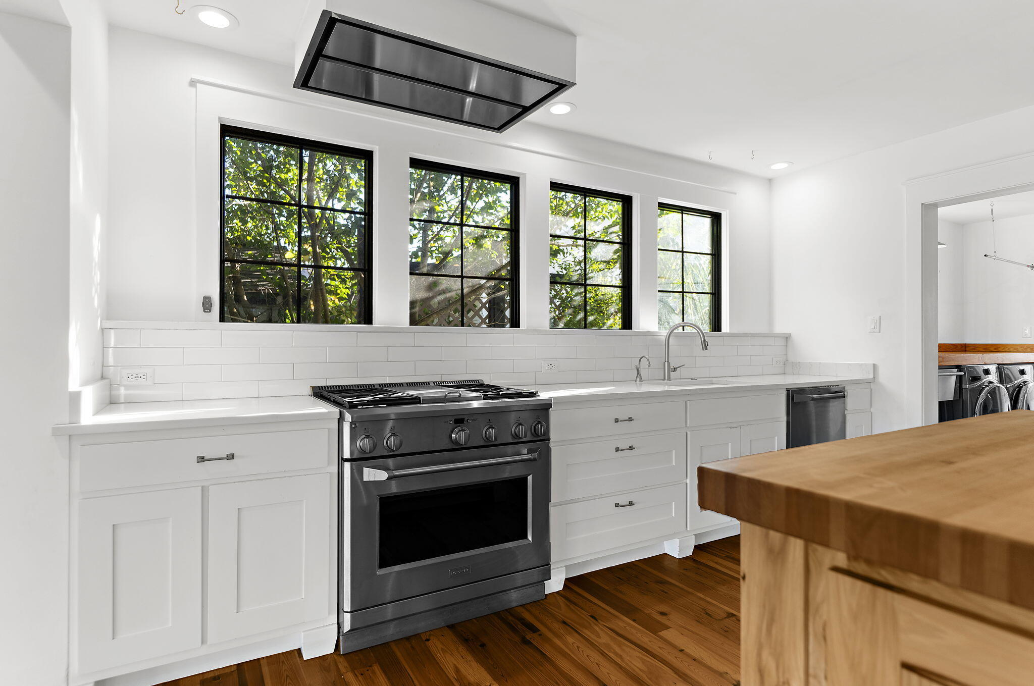 208 Gordon Street Charleston, SC 29403 - Photo 25 of 105 208 Gordon Street-126