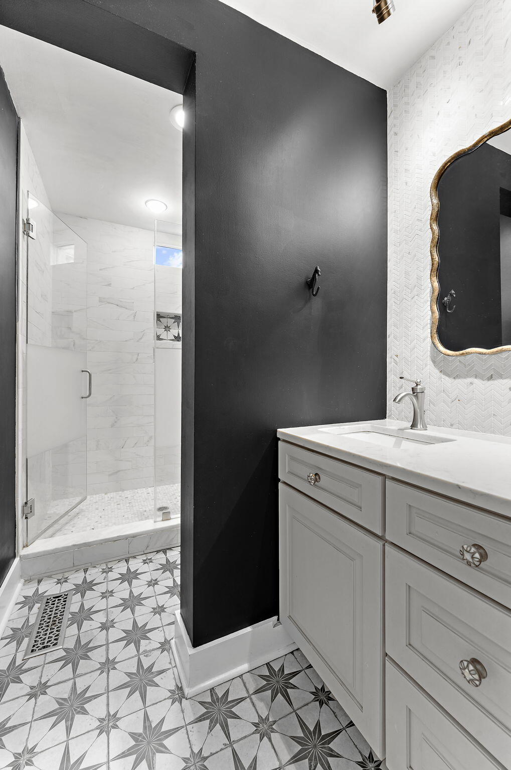 208 Gordon Street Charleston, SC 29403 - Photo 37 of 105 208 Gordon Street-128