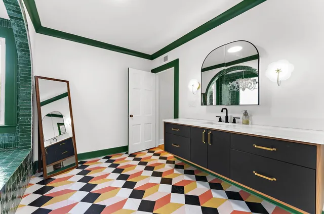 $2,400,000 | 208 Gordon Street, Charleston, SC 29403