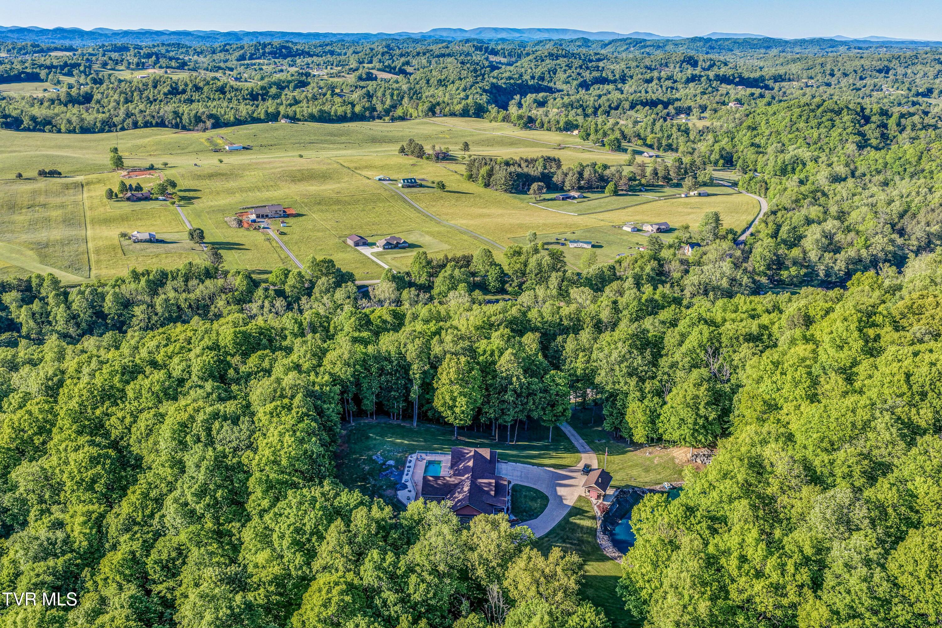 167 Tailwater Road Bluff City, TN 37618 - Photo 125 of 148 DJI_20260508182548_0072_D_3_D_4_D_5_D_6_
