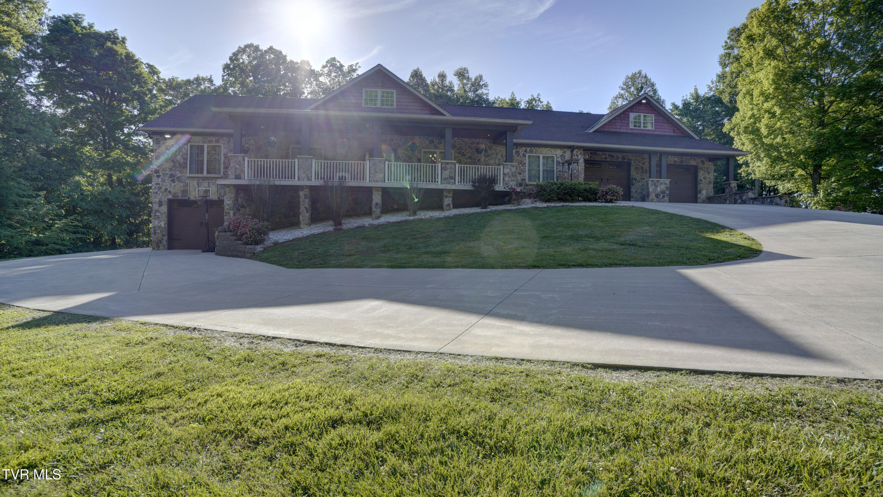 167 Tailwater Road Bluff City, TN 37618 - Photo 3 of 148 _DSC6639_40_41_42_43