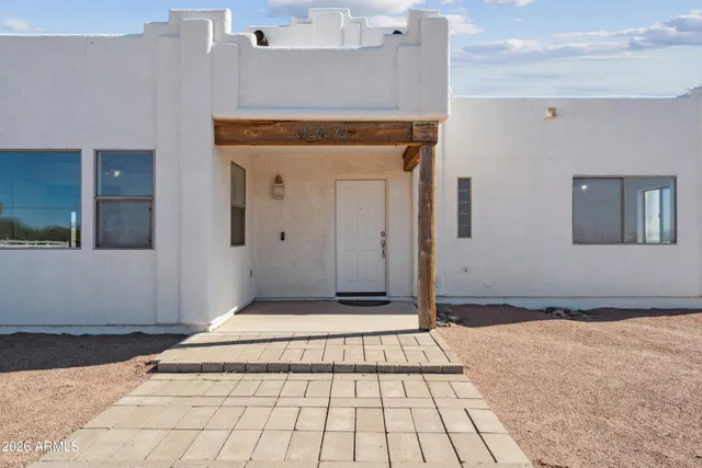 $579,000 | 2082 East Tepee Street, Apache Junction, AZ 85119