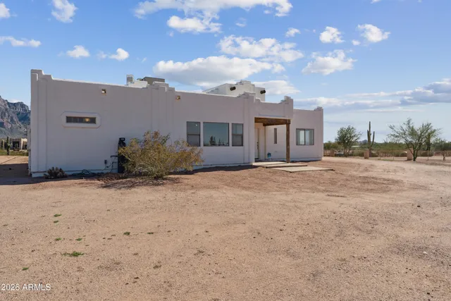 $579,000 | 2082 East Tepee Street, Apache Junction, AZ 85119