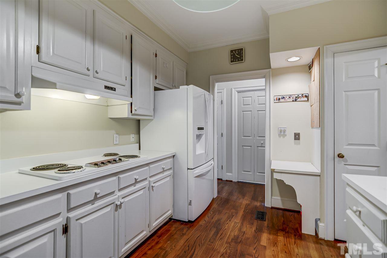 3309 Ridgecrest Court Raleigh, NC 27607 - Photo 8 of 21