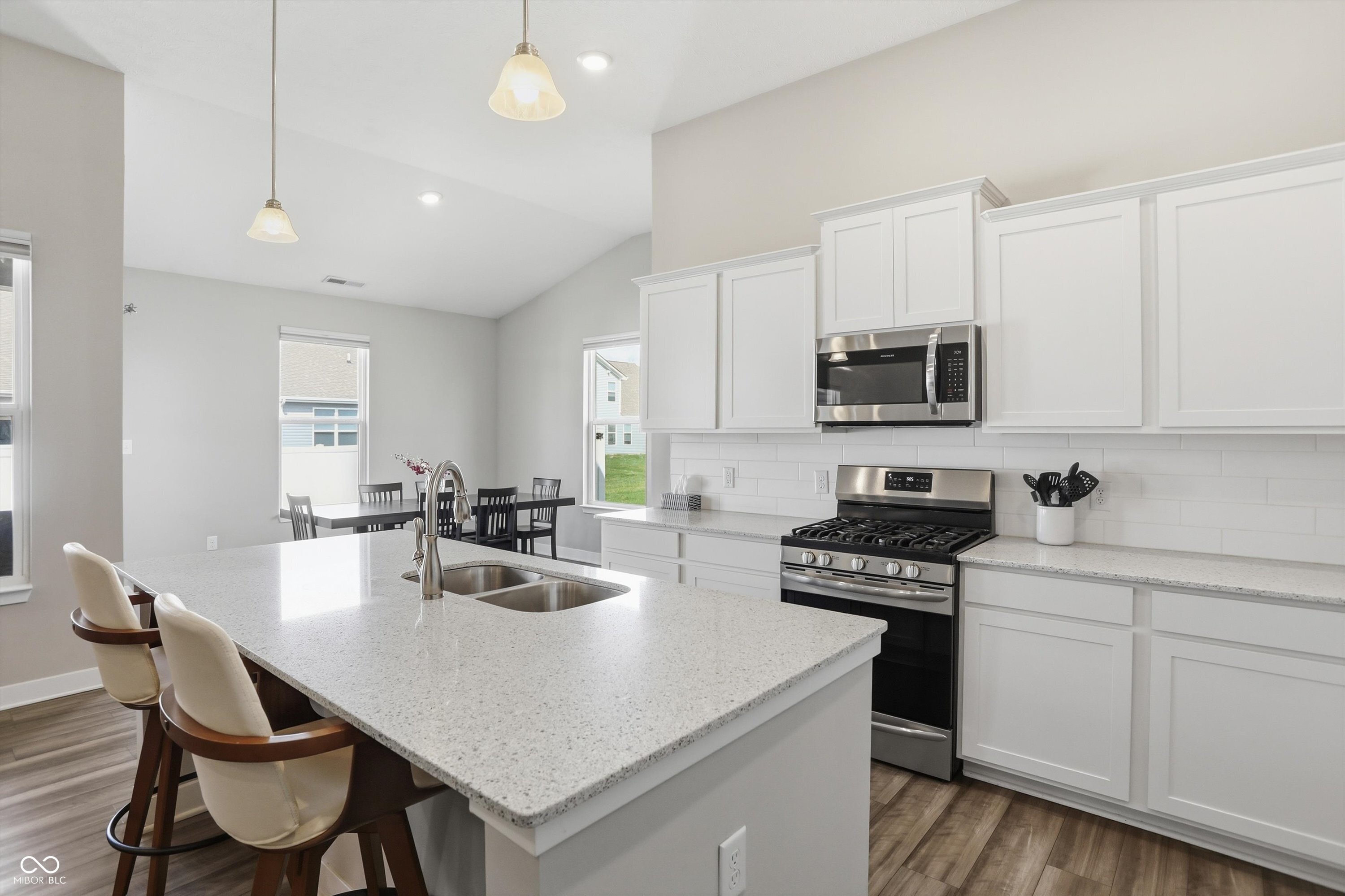 9834 Zion Way Pendleton, IN 46064 - Photo 4 of 28