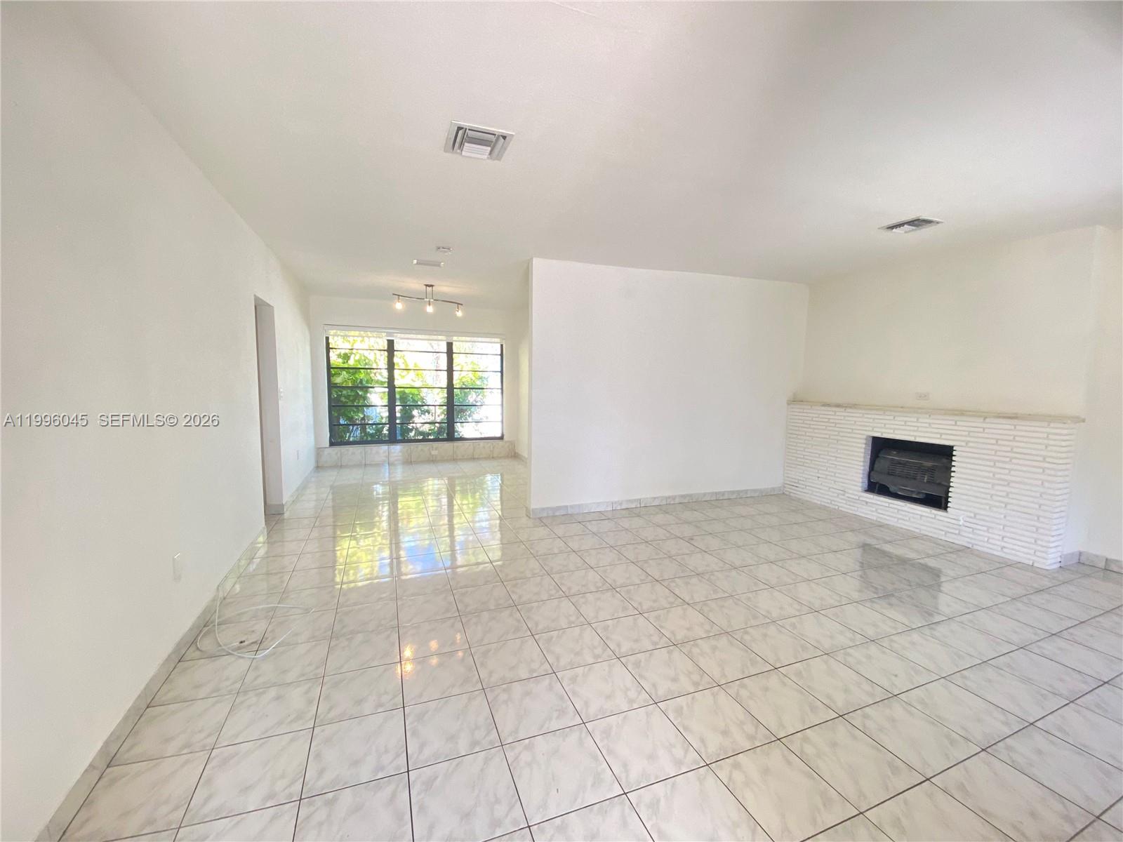 1101 Bay Drive Miami Beach, FL 33141 - Photo 29 of 69
