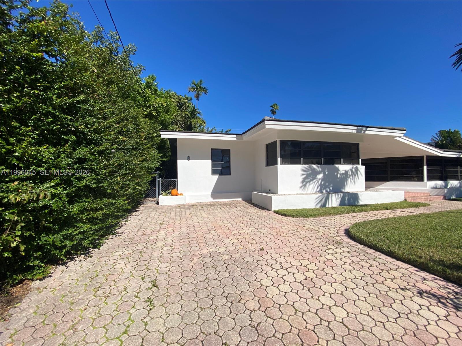 1101 Bay Drive Miami Beach, FL 33141 - Photo 4 of 69