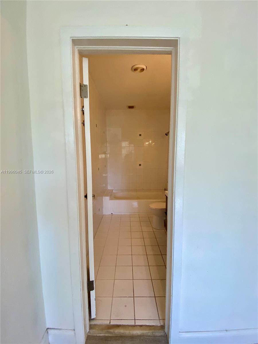 1101 Bay Drive Miami Beach, FL 33141 - Photo 61 of 69