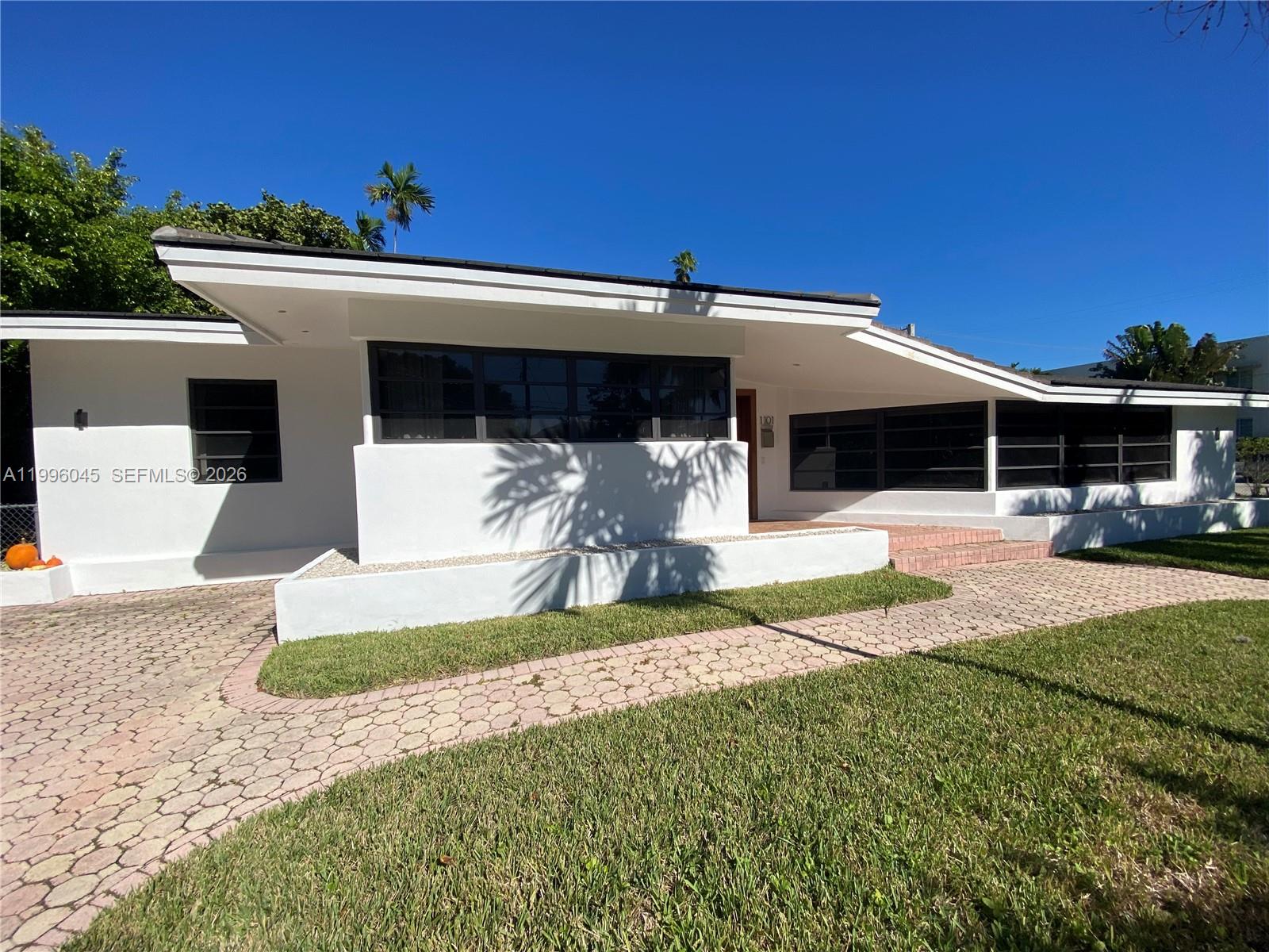 1101 Bay Drive Miami Beach, FL 33141 - Photo 8 of 69
