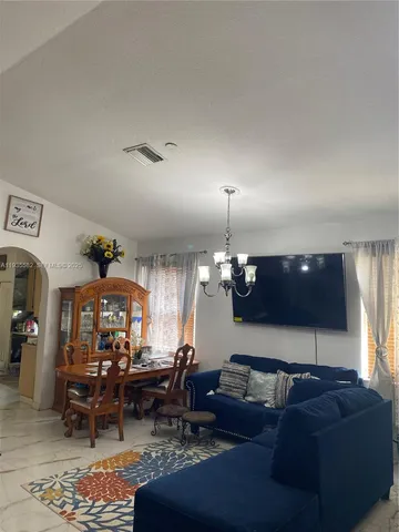 $2,800 | 2300 Northeast 37th Road, Homestead, FL 33033