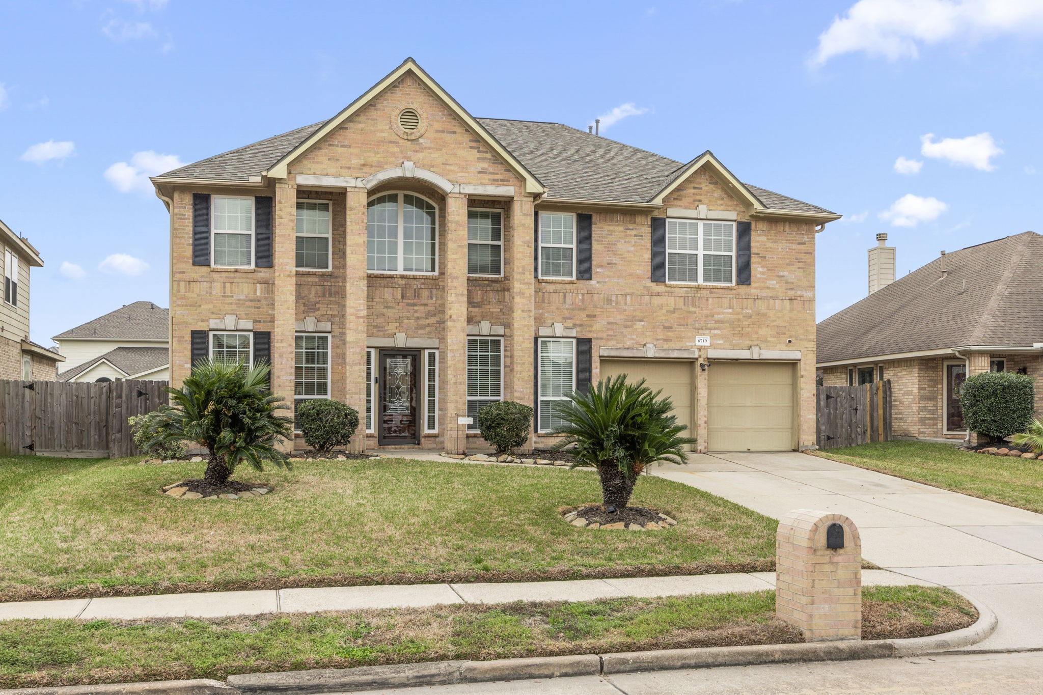 6719 Latchmore Lane Houston, TX 77049 - Photo 3 of 46