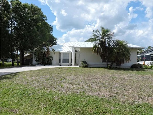 $2,200 | 671 Concha Drive, Sebastian, FL 32958