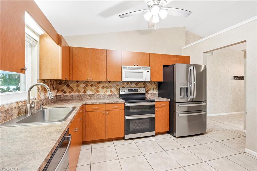8344 Bounty Road Fort Myers, FL 33967 - Photo 12 of 31