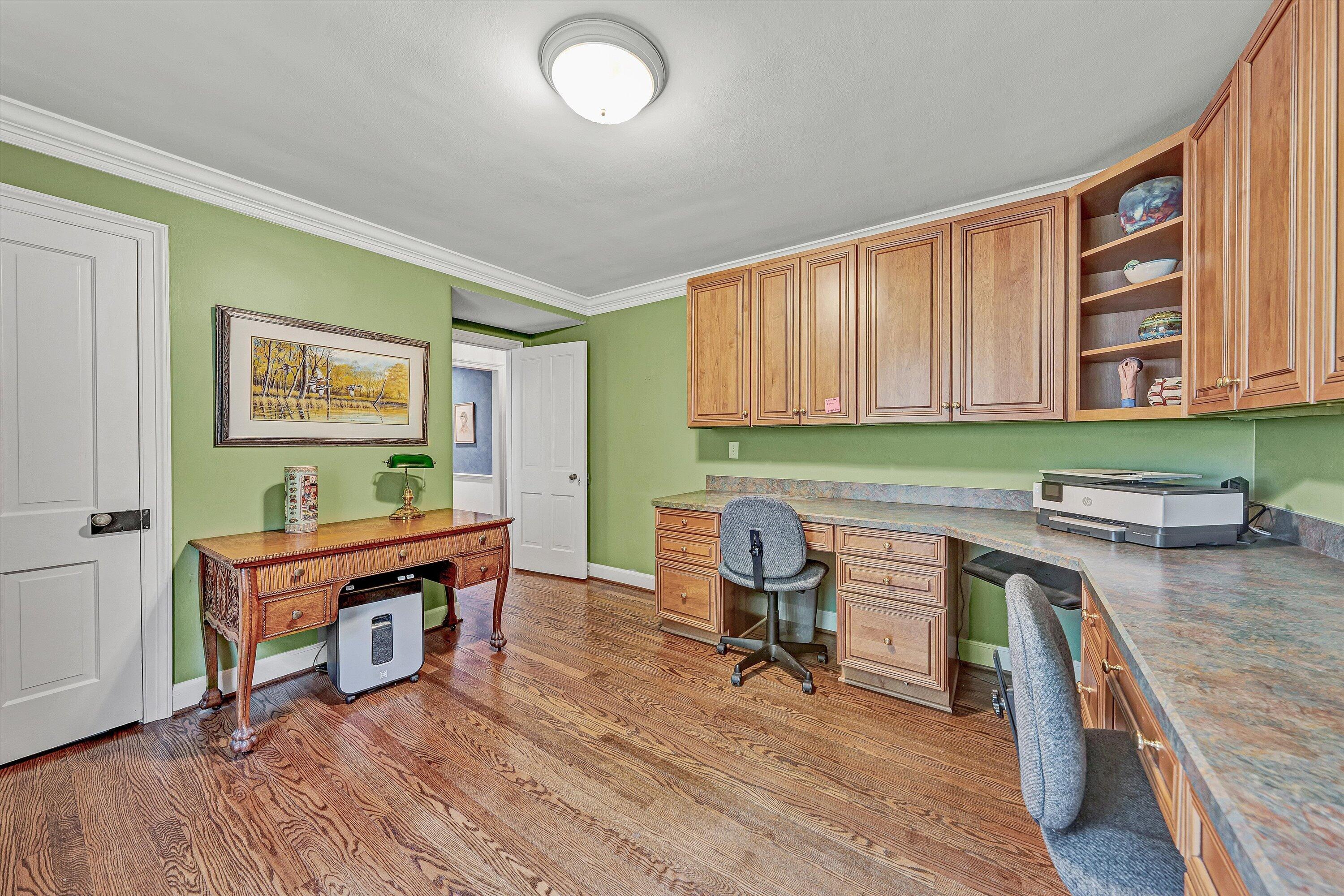 2438 Robin Hood Road Southeast Roanoke, VA 24014 - Photo 31 of 81 31-DSC00178