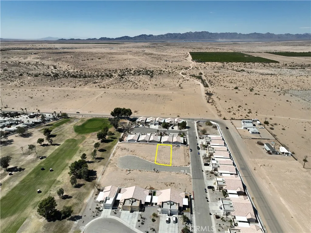 38 Par Blythe, CA 92225 - Photo 5 of 10 a view of ocean with city