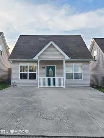 $235,000 | 917 Hazelbrook Way, Knoxville, TN 37912