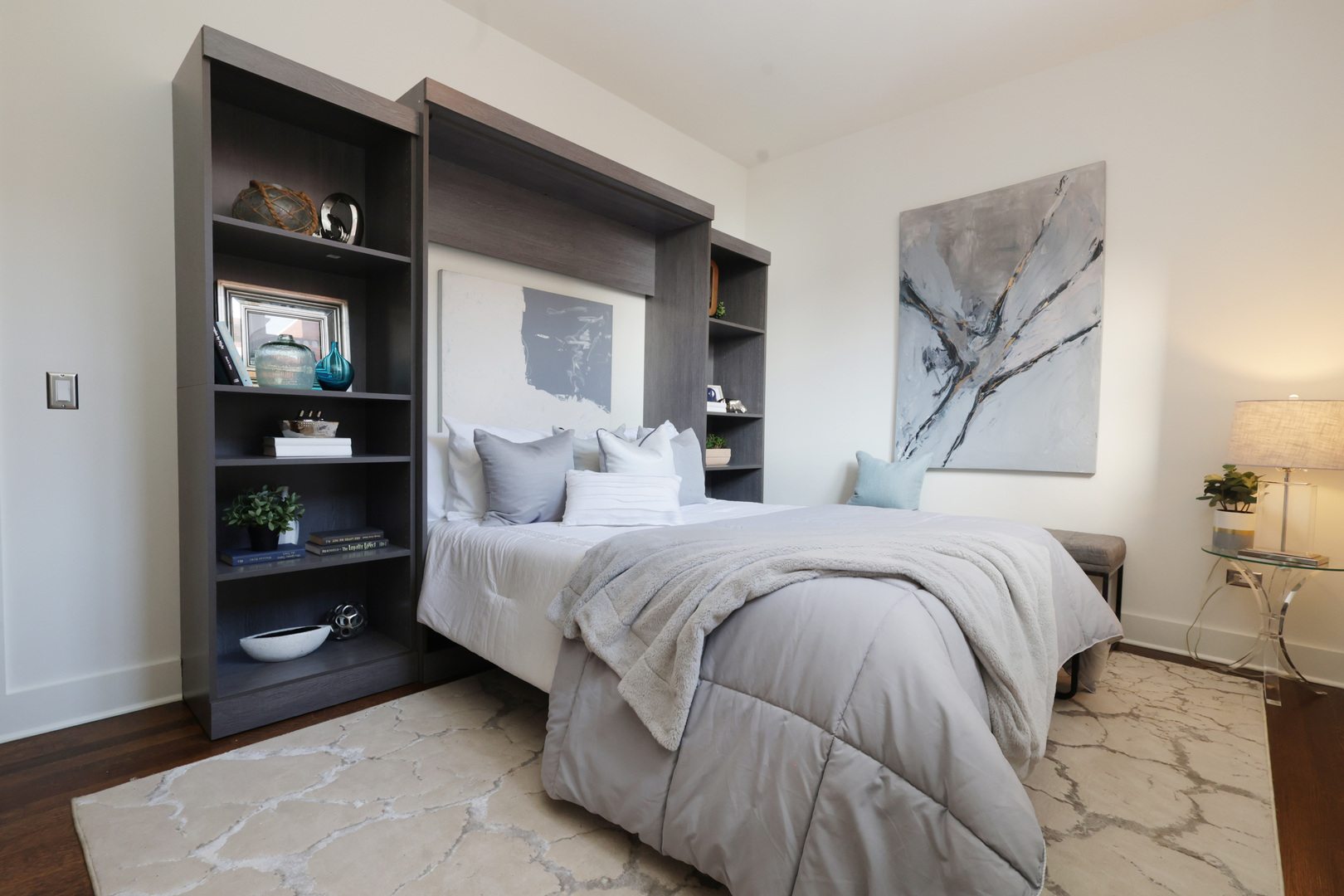 15 South Racine Avenue, Unit 4S Chicago, IL 60607 - Photo 17 of 24 Gallery Image 17