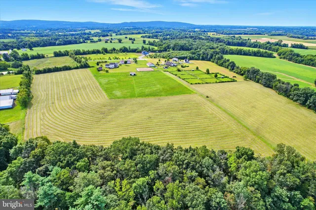 $1,195,000 | 115 Creekland Drive, East Berlin, PA 17316