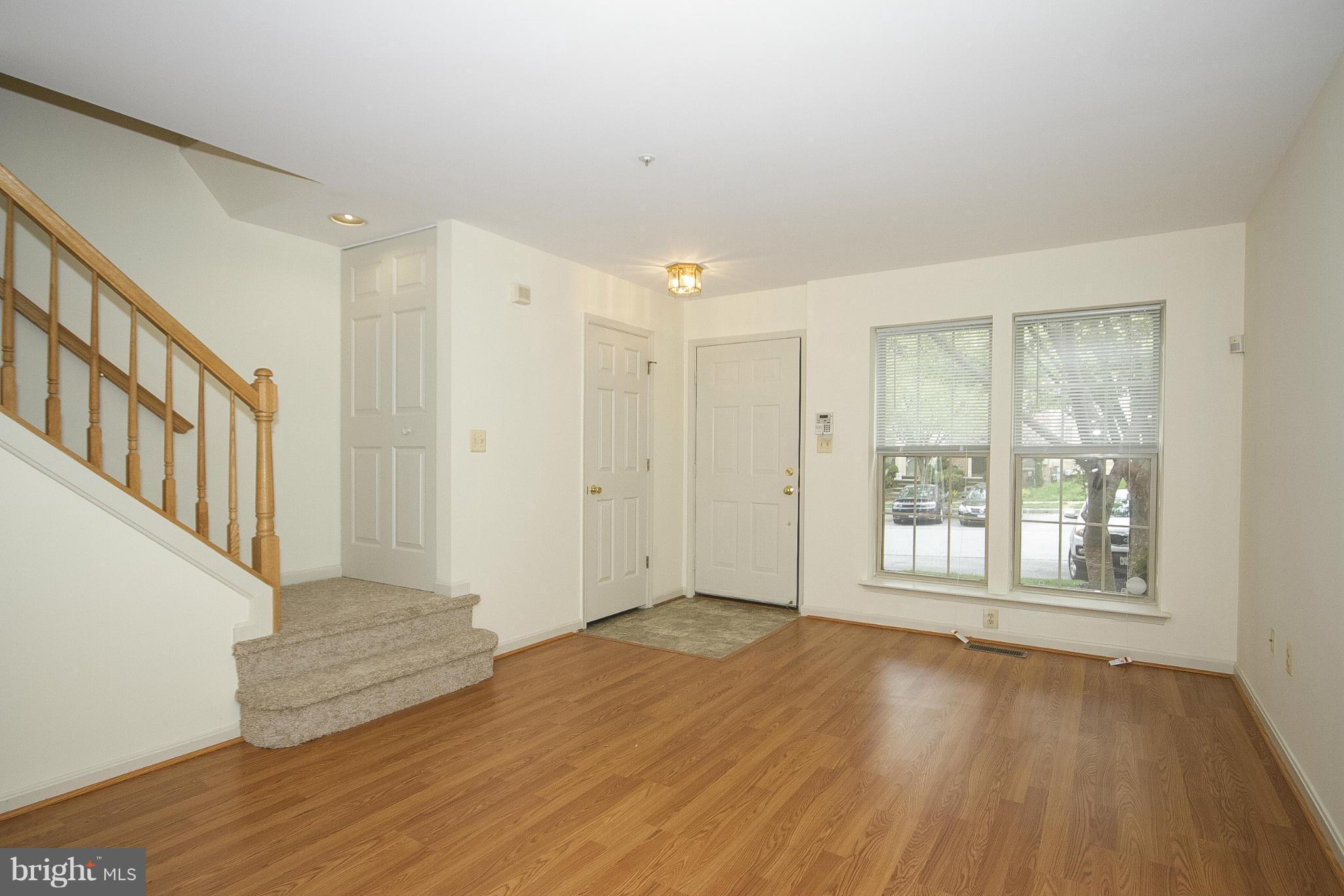 9804 Sherwood Farm Road Owings Mills, MD 21117 - Photo 4 of 29 Living Room