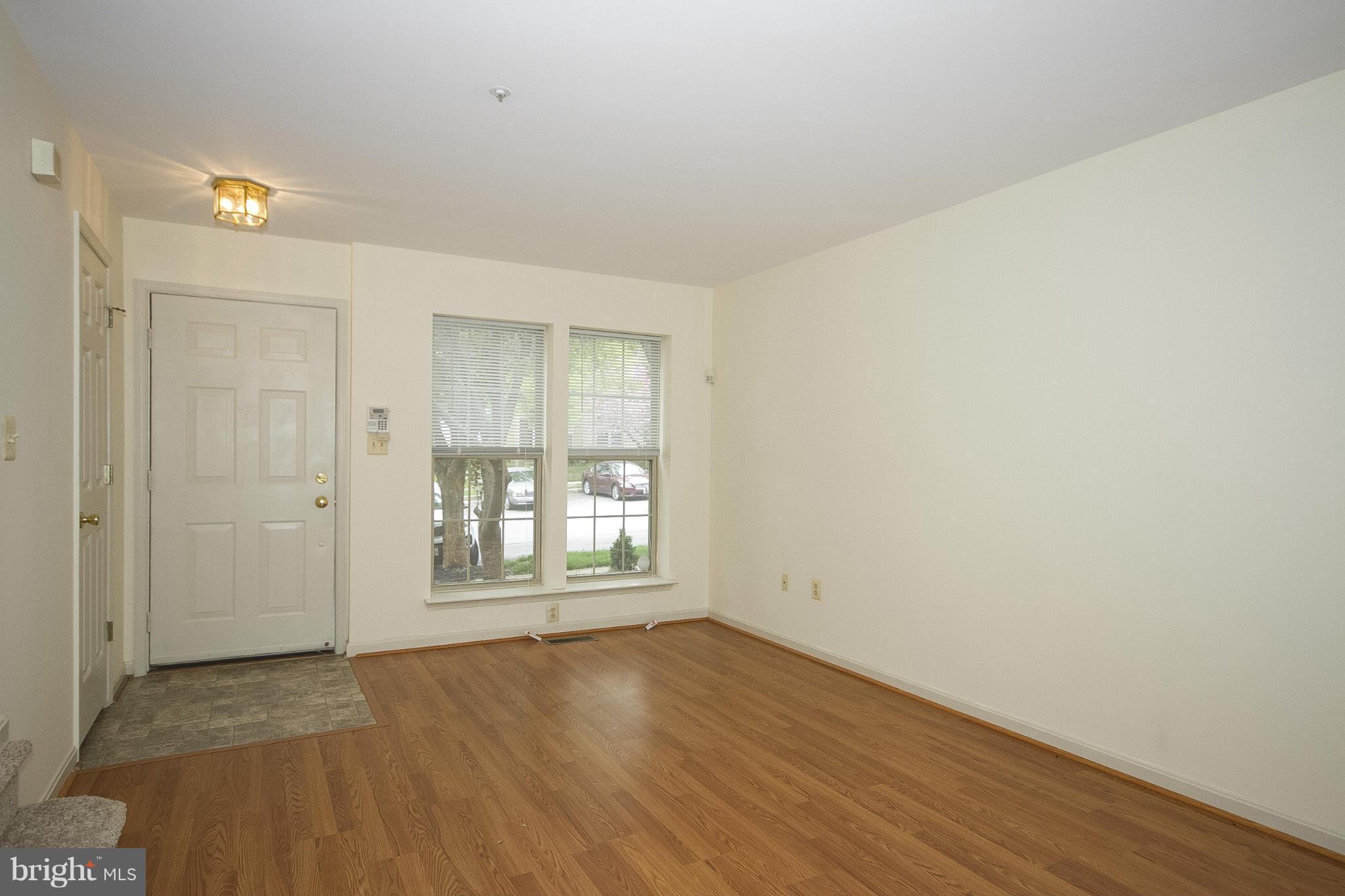 9804 Sherwood Farm Road Owings Mills, MD 21117 - Photo 5 of 29 Living Room