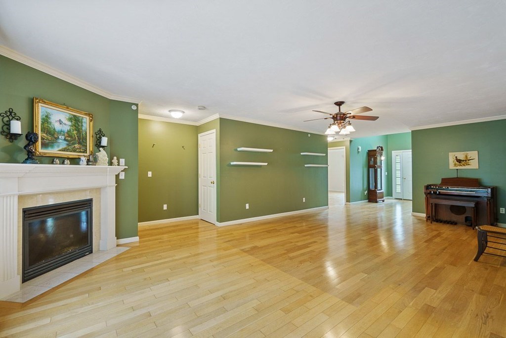 55 Riley Road, Unit 55 Lunenburg, MA 01462 - Photo 13 of 42