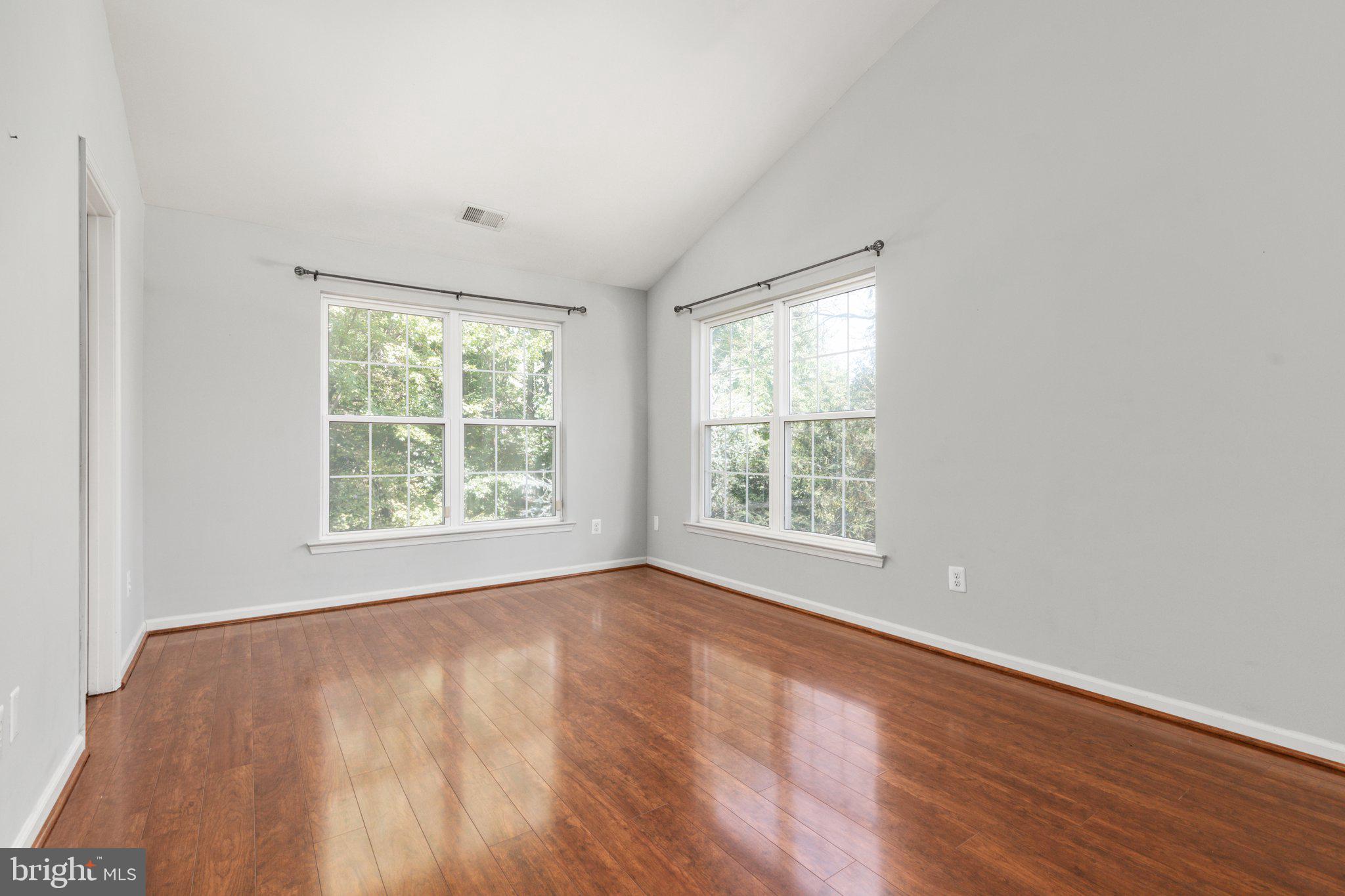 1276 Vintage Place Reston, VA 20194 - Photo 19 of 41