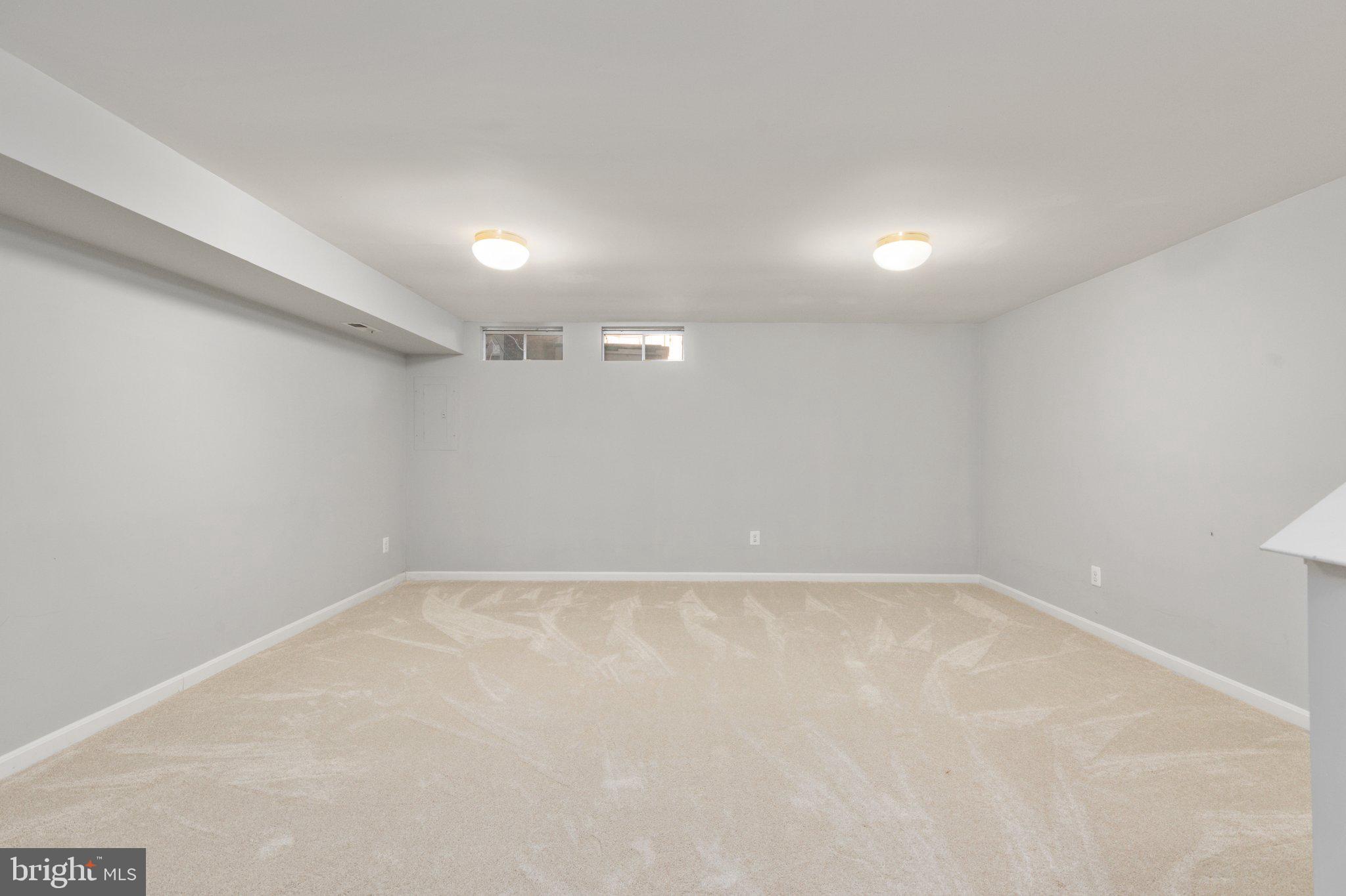1276 Vintage Place Reston, VA 20194 - Photo 23 of 41
