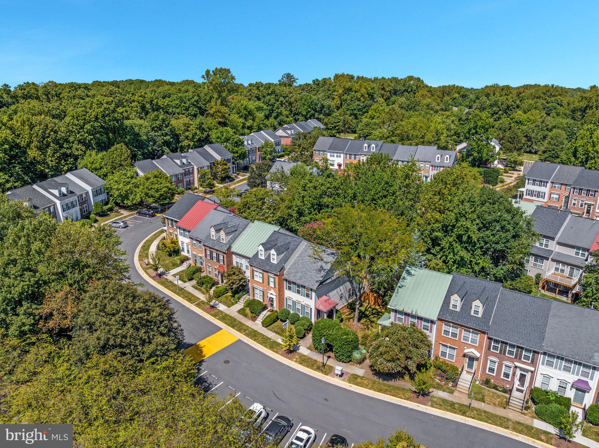 1276 Vintage Place Reston, VA 20194 - Photo 32 of 41