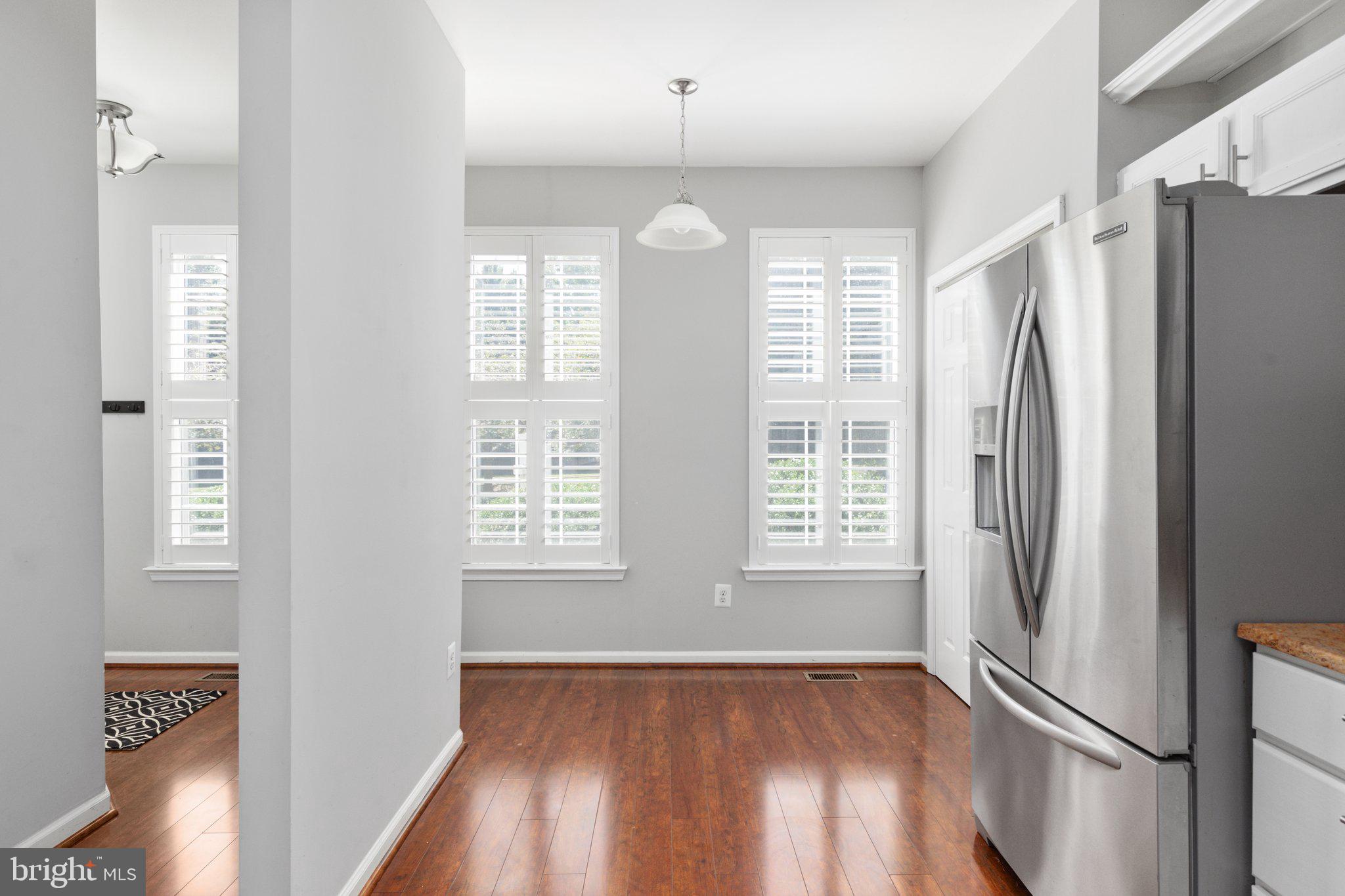 1276 Vintage Place Reston, VA 20194 - Photo 6 of 41