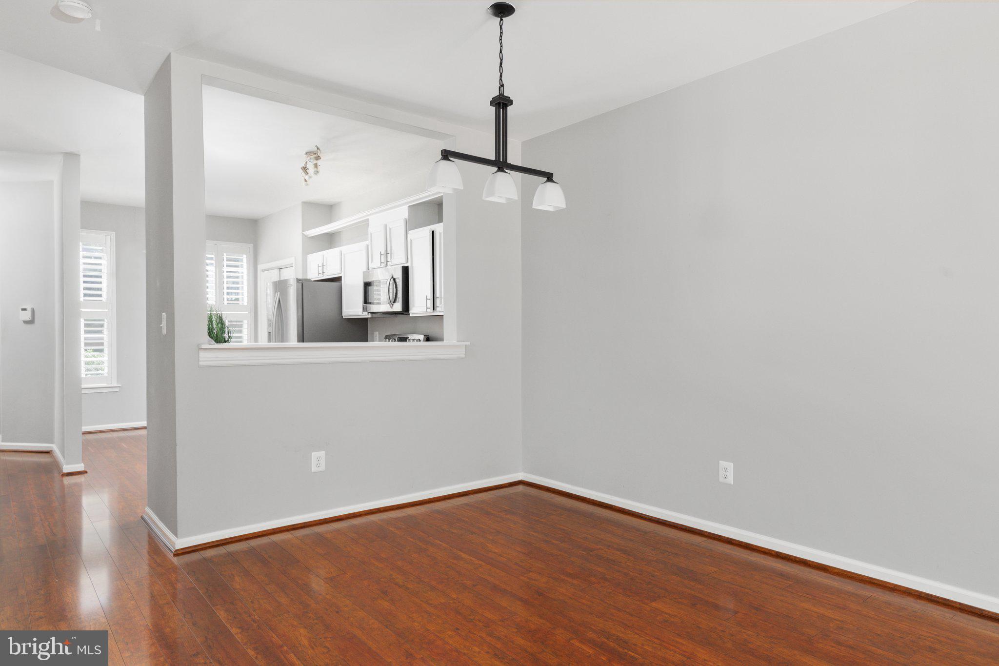 1276 Vintage Place Reston, VA 20194 - Photo 10 of 41