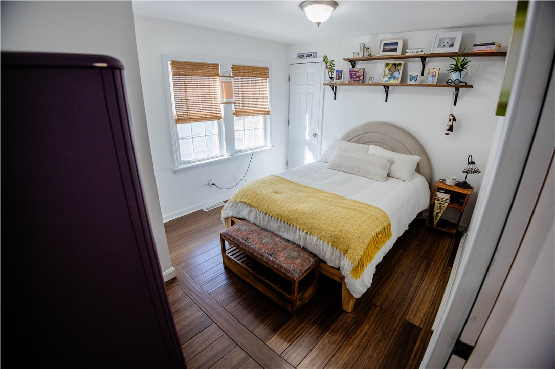 97 Spring Avenue Barrington, RI 02806 - Photo 10 of 18 Gallery Image 10