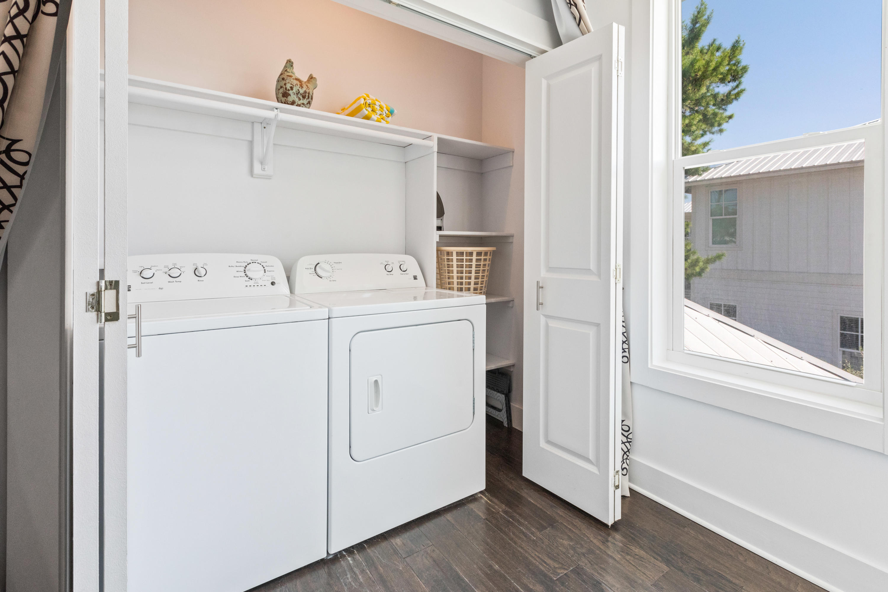 18 Hiker Street Santa Rosa Beach, FL 32459 - Photo 22 of 39 a utility room with dryer and washer
