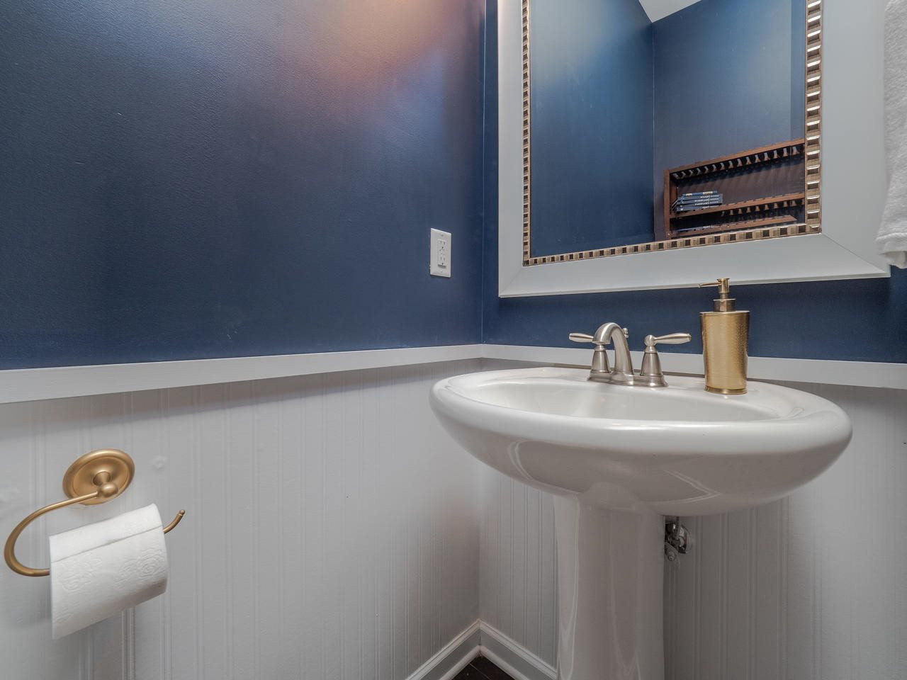 3512 Althorp Drive Raleigh, NC 27616 - Photo 17 of 25 Bathroom